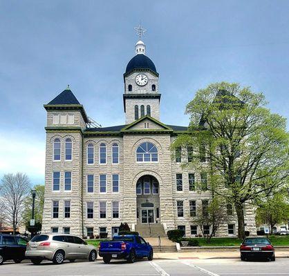 Jasper County Courthouse view.