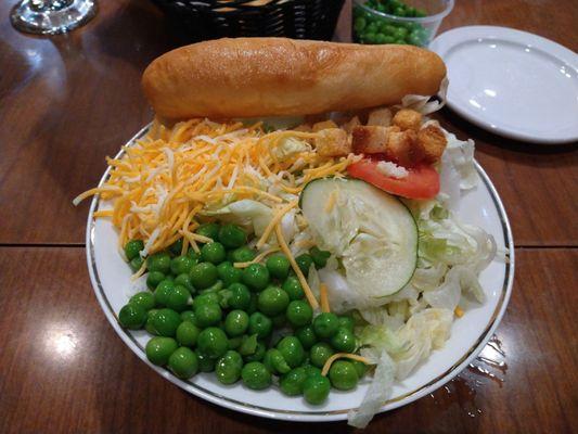 Awesome side salad. Amazing bread sticks.