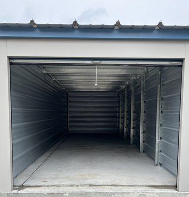 10' wide by 30' deep unit with 9' wide by 7' tall door