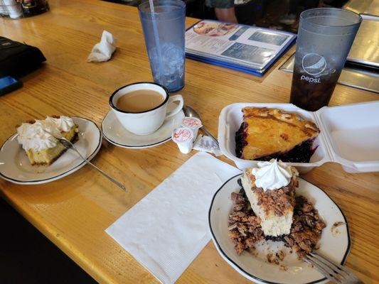 Pie and coffee