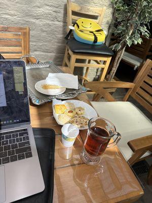 Persian tea and yummy cookies (the big pistachio one was my favorite)