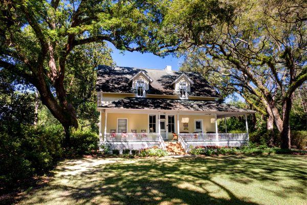 Exterior of Magnolia Springs