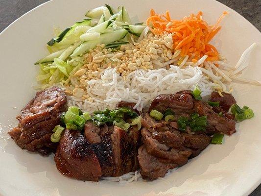 Vermicelli with Honey Glazed Pork / Chicken / or Egg Roll