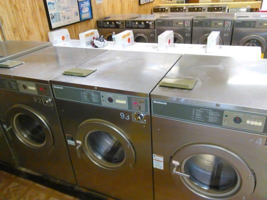 Multiple sizes of washers available at A Plus Laundromat