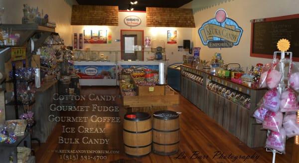 a yummy look inside of our store... vintage cool!!