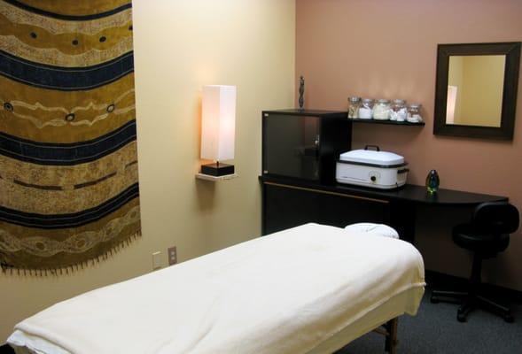 4 luxury massage rooms.