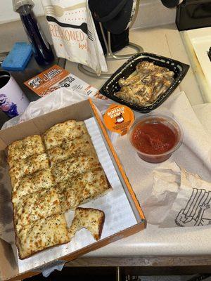 Italian Cheese Bread & garlic parm wings