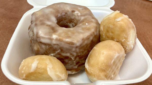 Cronut & donut holes