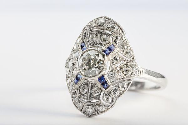 Antique Edwardian/Deco Platinum Diamond Ring