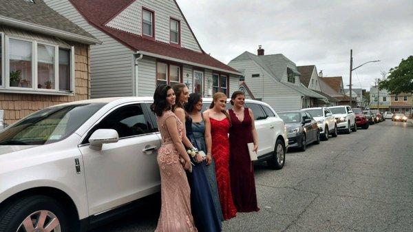 Clique Limousine Service