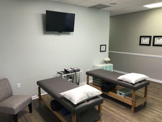 Relaxing electrical stimulation therapy room