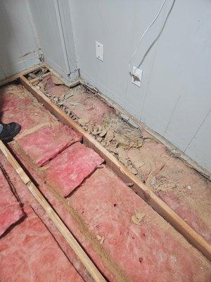 Rotten floor replacement in a bedroom for a trailer