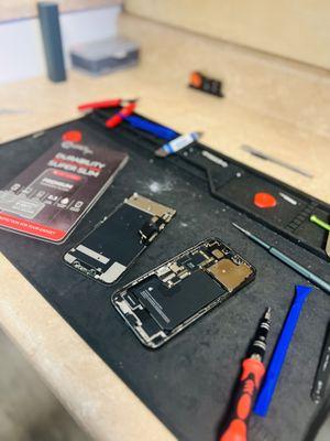 Reboot Hub-Cellphone, Tablet and Game Console Repair