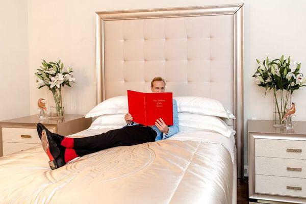 Clive Christian Chicago Bedroom. Photo by Jean-Charles Boisset.