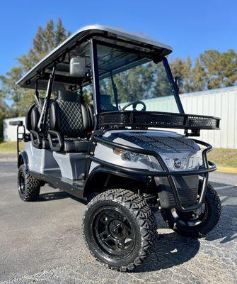 Brand New Epic E60L luxury golf cart! Backup camera, EcoXGear sound bar, custom lockable dash, premium seats, and more!