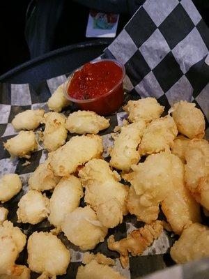 Cheese curds with marinara