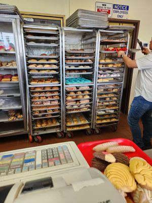 Lalo's Bakery