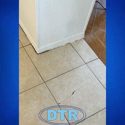 Cracked Tile driving you CrAzY!!
We can fix that!
FREE ESTIMATES!!