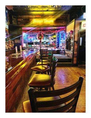 Fritzy's Tavern. 6156 N Clark St, Chicago, IL  Friendly Dive Bar/Irish Pub.Good Vibes.Jukebox Free Pool, Sports TV Live Music.ATM.Cool.