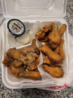 Lemon pepper Wings dry on the left and honey lemon pepper wings dry on the right