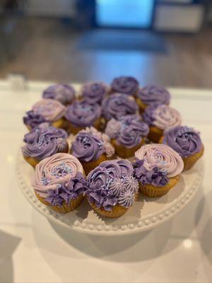 Cupcakes with Buttercream Frosting