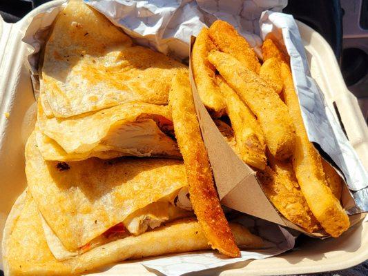 Smoked chicken quesadilla w/Mama Lil's peppers and bacon. Yummy fries!