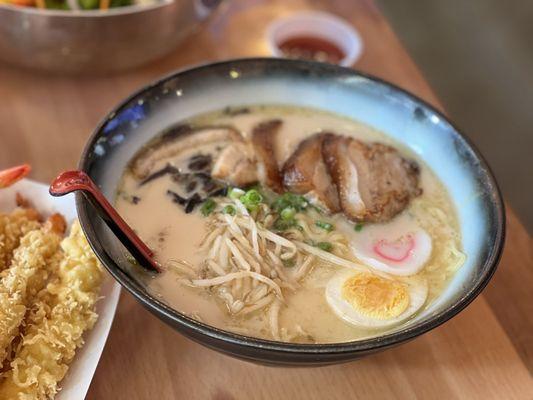 Ginza Ramen and Poke