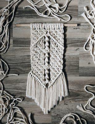 Alyssarhaye 's wallhanging demo for my beginner's class.