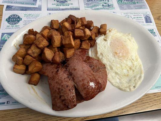 2 eggs over easy with kielbasa and home fries