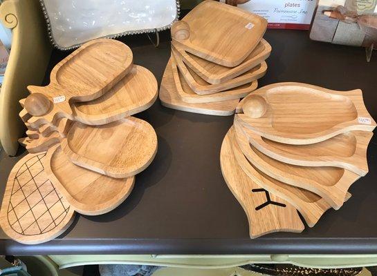 Wooden Snack tray set with cutout for stem