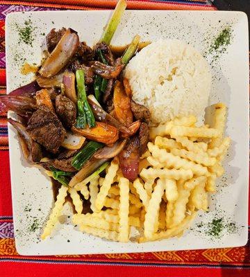 Lomo Saltado