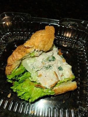 Photo of the tiny bit of chicken salad they put on their sandwiches.