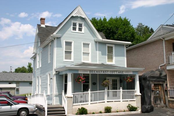 Enjoy a complimentary hot breakfast buffet in our Victorian Breakfast Cottage, built in 1880