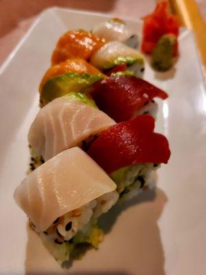 The rainbow roll was simple yet tasty as it possessed fresh fish and flavor!