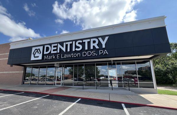 Mark E Lawton DDS PA