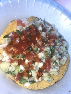 Tostada de ceviche.