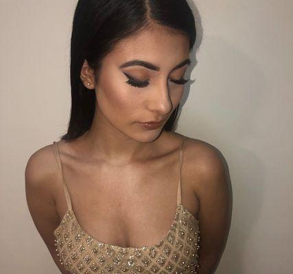 Smokey Winged out look.