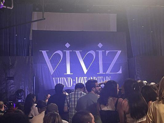 VIVIZ stage