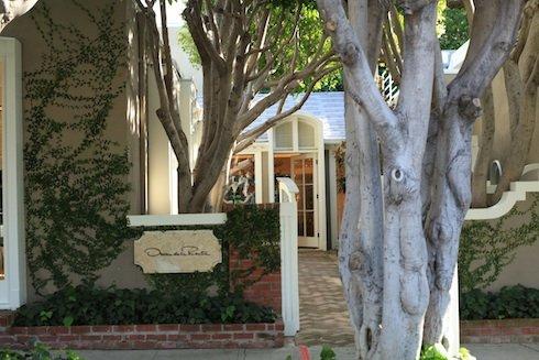 Oscar de la Renta Boutique, Melrose Place