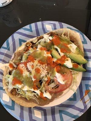 Huarache with chicken as the meat choice