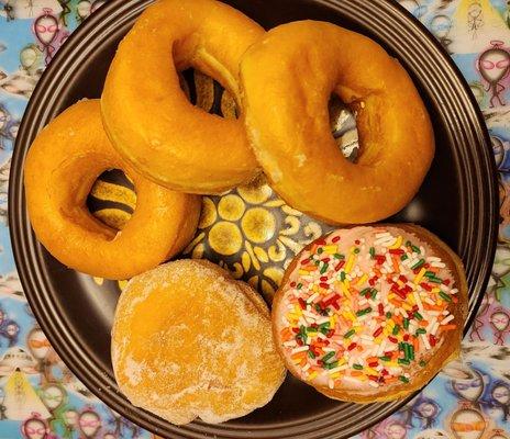 Aurora Donuts