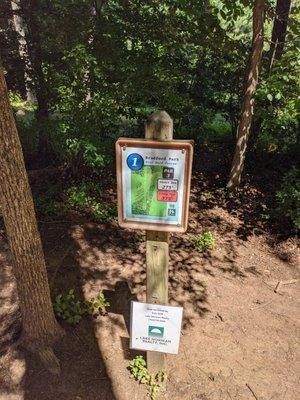 Robert C Bradford Park, Hole 1 of the disc golf course