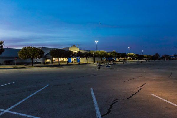 Christmas Night @ Hickory Creek Walmart Supercenter