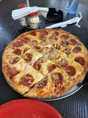 Pepperoni pizza