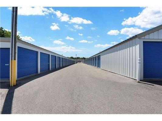 Exterior Units - Storage Express at 1543 E Wabash St, Frankfort, IN 46041