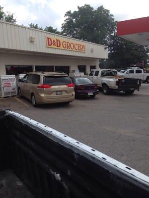 Outside View of D&D Grocery