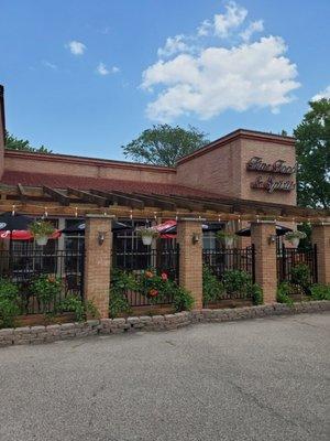 Front outdoor patio