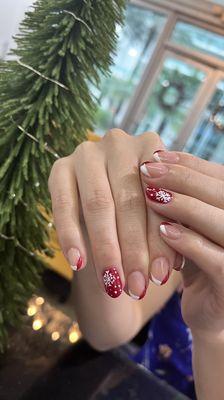 Holiday nails by Carolina