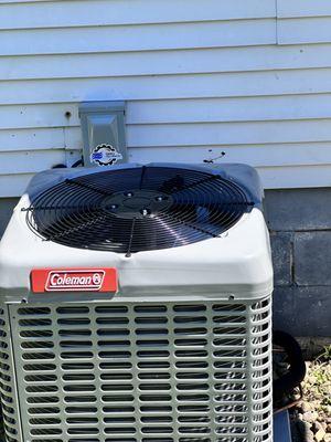 A/C hot package deal especial!
Call us for a free estimate!
Get it before it ends.
(630) 366-0488!!