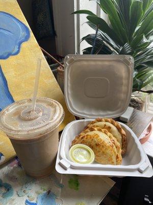 Coffee and empanadas